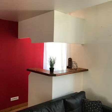 Henri Dunant Apartment *